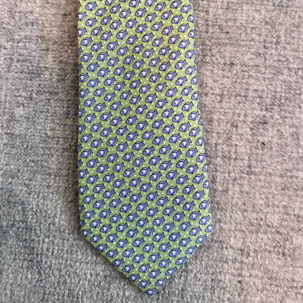 Tommy Hilfiger Men’s Tie with Blue Fish Pattern Pastel Preppy Summer Career